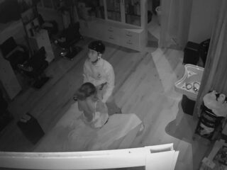 Hack cam chị salon tóc cùng anh ship giao hàng ban đêm